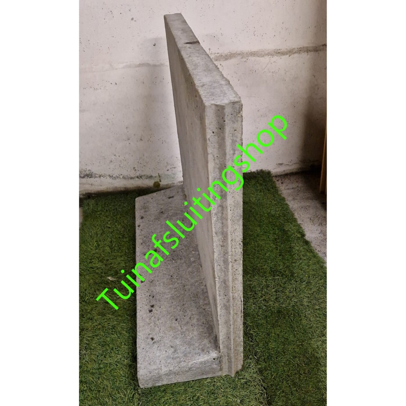 Beton keerwand hoogte 75CM voet 30CM